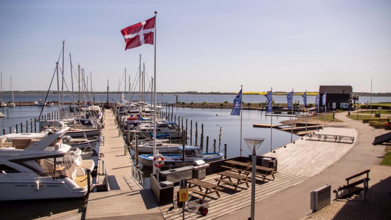 Hotel Strandtangen 스키베 외부 사진